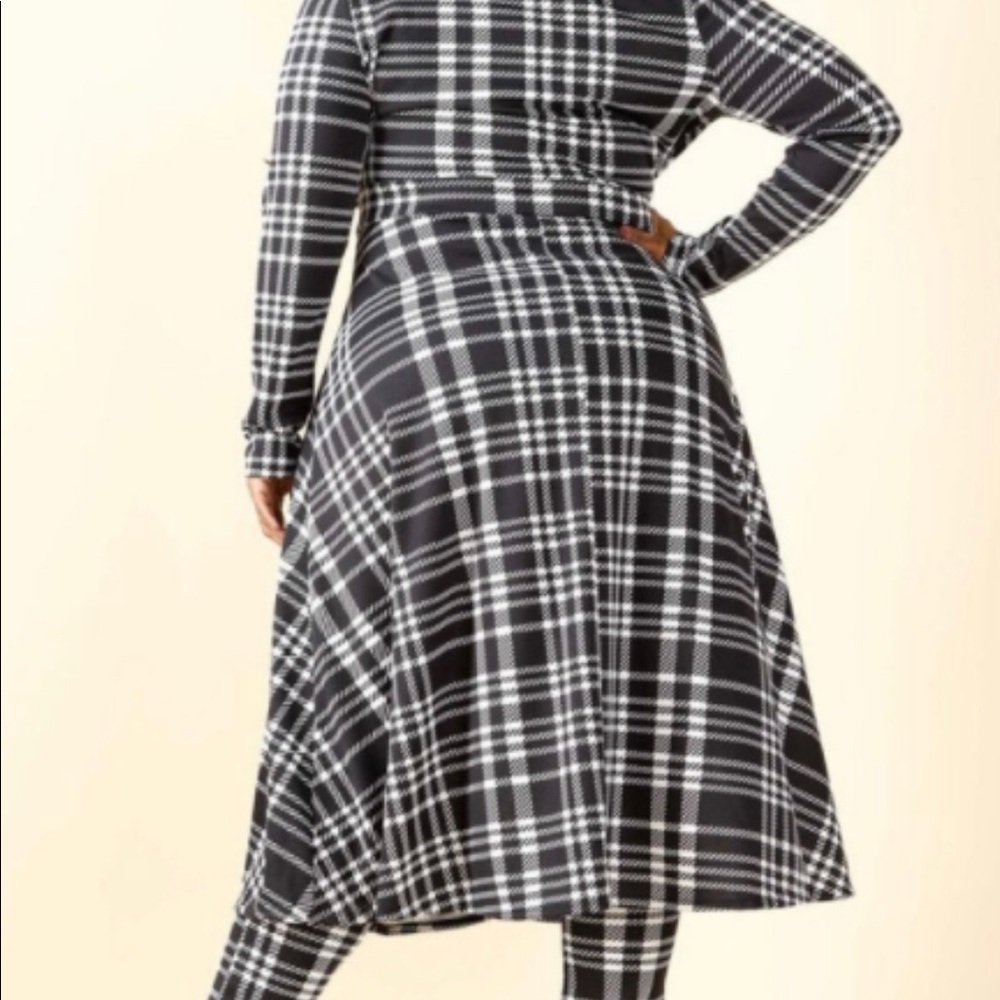 Plaid super crop long sleeve top & leggings set - Picture 2 of 5